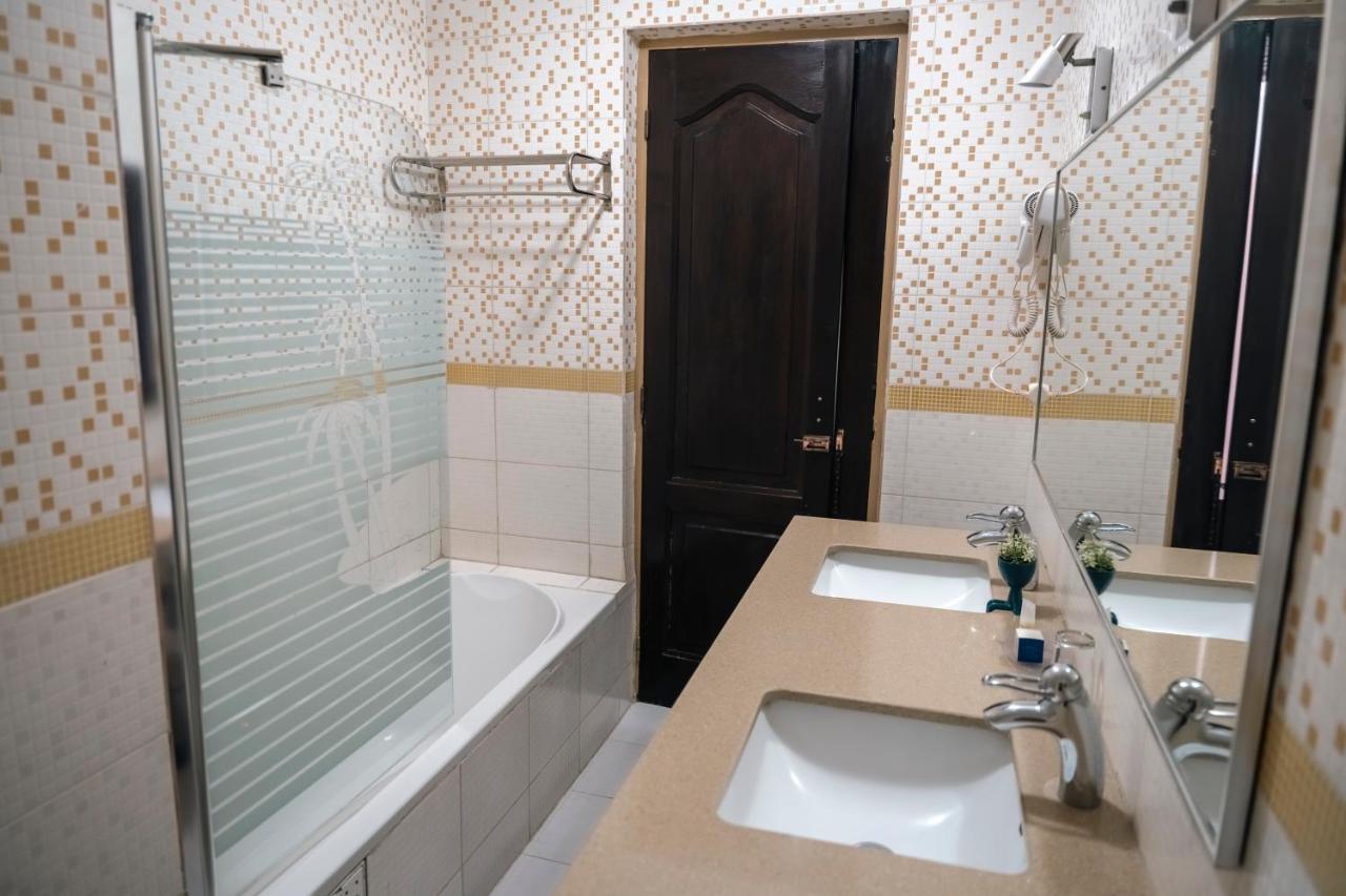 Hotel Nina Ντακάρ Εξωτερικό φωτογραφία