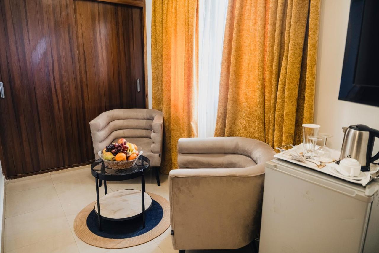 Hotel Nina Ντακάρ Εξωτερικό φωτογραφία